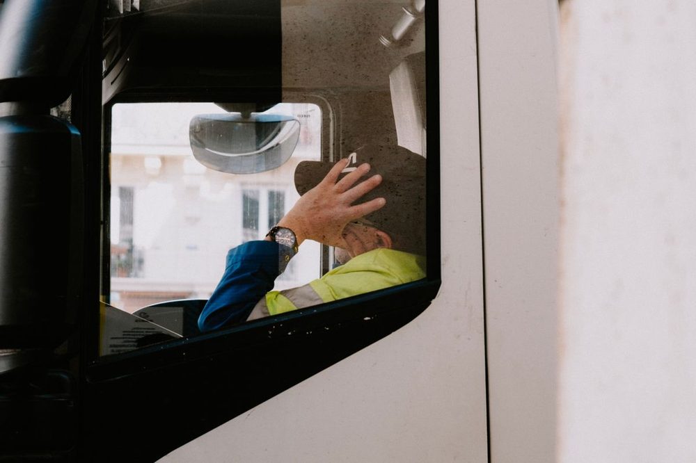 Conducteur Transport Soleil au volant